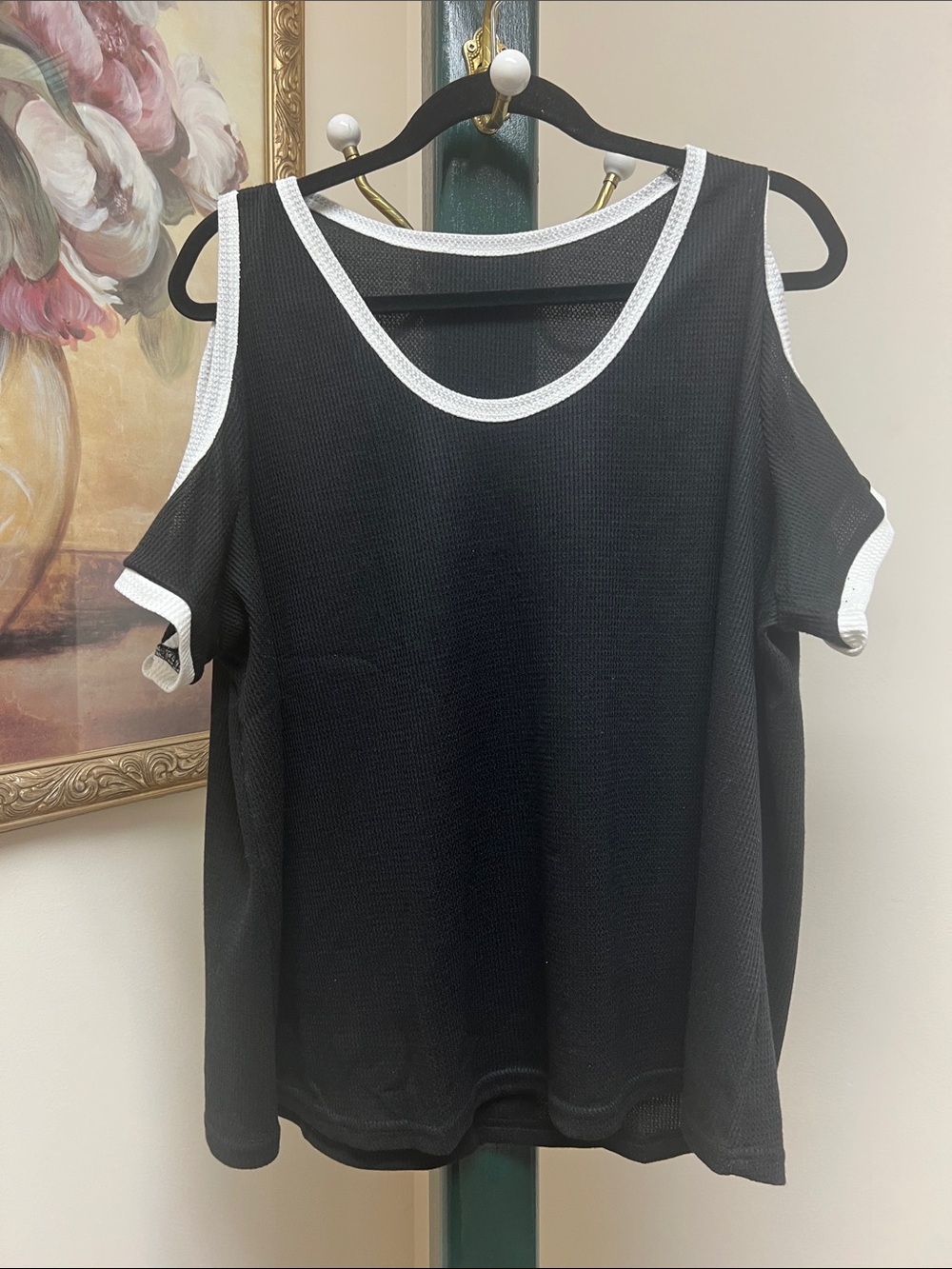 SHEIN Black Cold-Shoulder Tee with White Trim